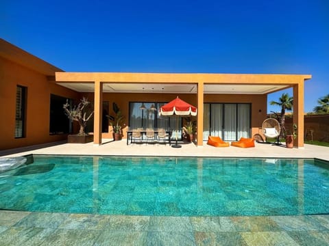 Patio, Swimming pool