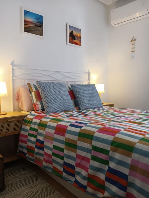 Bedroom, air conditioner
