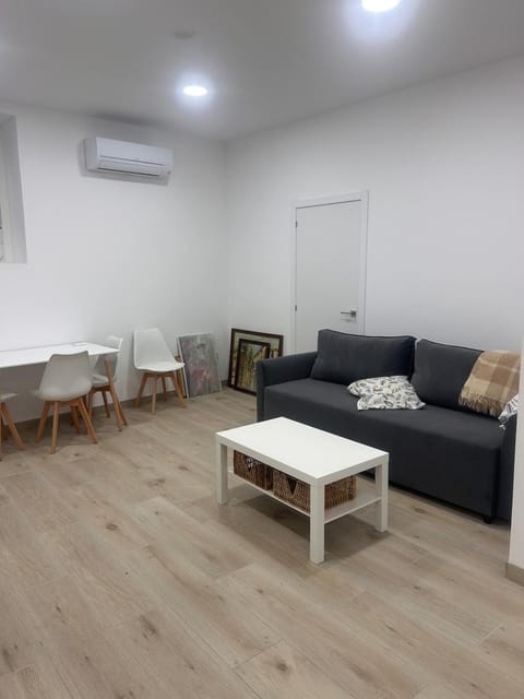 Living room, Dining area, air conditioner