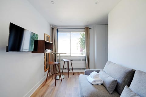 TV and multimedia, Living room, towels