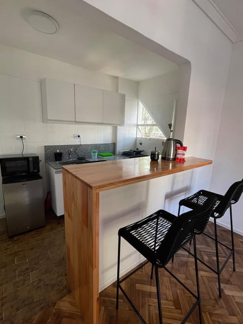 Kitchen or kitchenette, Dining area, minibar