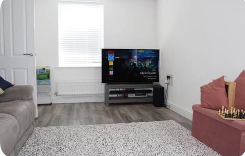 Modern Home for work and leisure in Oxfordshire Apartment in Didcot