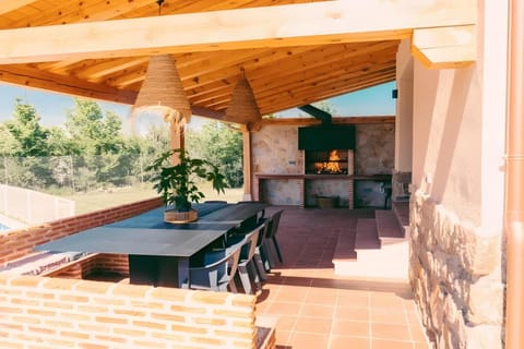 Property building, Balcony/Terrace, Living room, Swimming pool