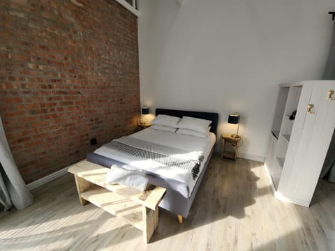 Bed, Photo of the whole room, Bedroom, towels, wardrobe