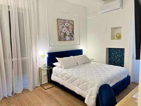 Bed, air conditioner