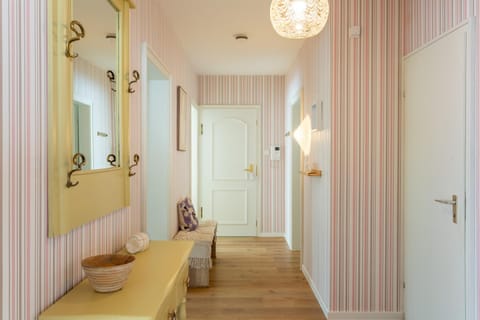 LEVEL22! viel Platz, 2 Balkone mit Strandkorb Apartment in Leverkusen