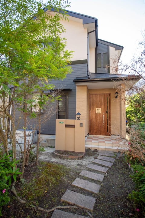 Property building, Day, Garden