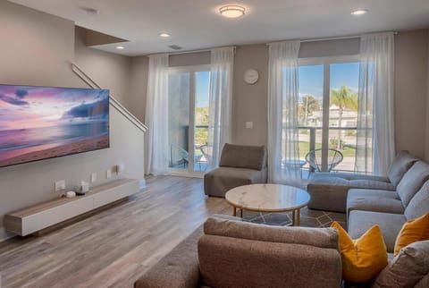 Luxury Pool Home-Golf Cart House in Redington Beach