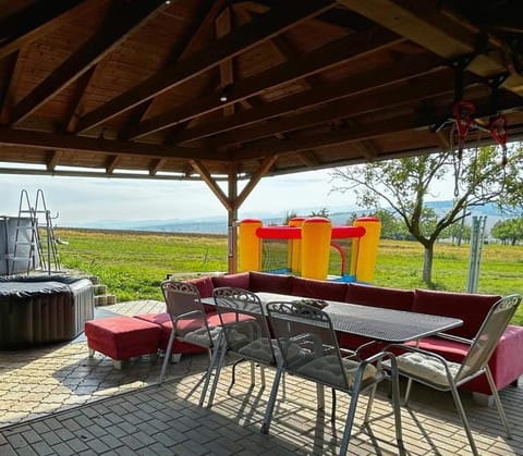 Natural landscape, BBQ facilities, View (from property/room), Balcony/Terrace, Balcony/Terrace