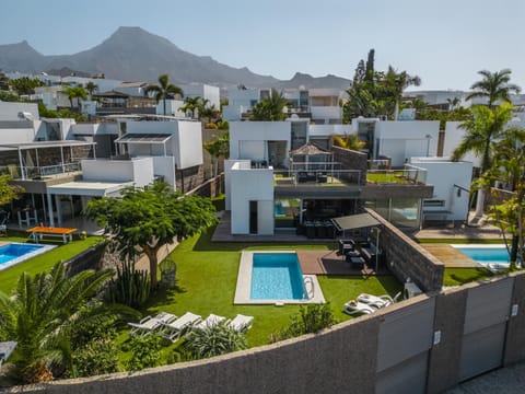 Property building, Pool view