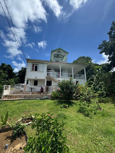 Property building, Garden, Garden view