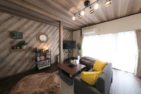 Communal lounge/ TV room, TV and multimedia, Living room