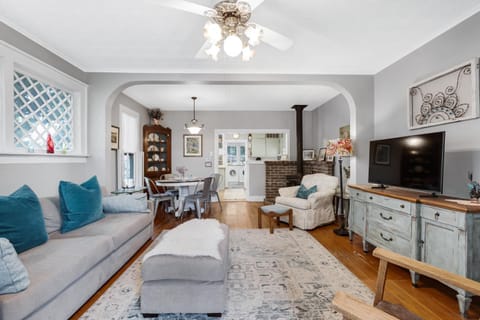 Bluebird Cottage, 1897 Home on Salida's AlpinePark House in Salida