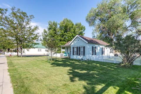 Bluebird Cottage, 1897 Home on Salida's AlpinePark House in Salida