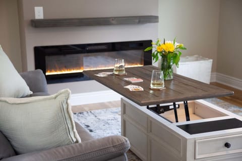 Canalside Cottage 3BR Lake Access Dock Fire Pit House in Fayette