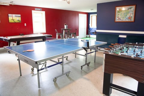 Break Away Hot Tub Lake Access & Game Rooms House in Varick