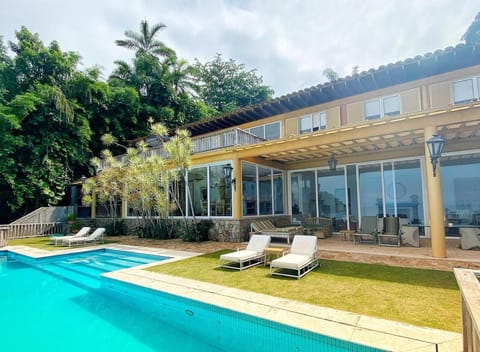 Day, Garden, Garden view, Pool view, Swimming pool, sunbed