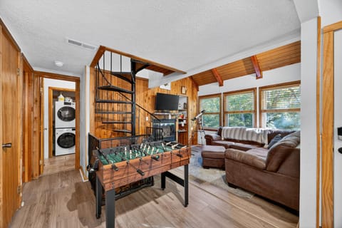 Mountain Escape with Games & Stargazing cabin Cabin in Basye