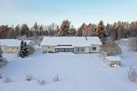 Four bedroom Arctic Harmony Home Apartment in Rovaniemi
