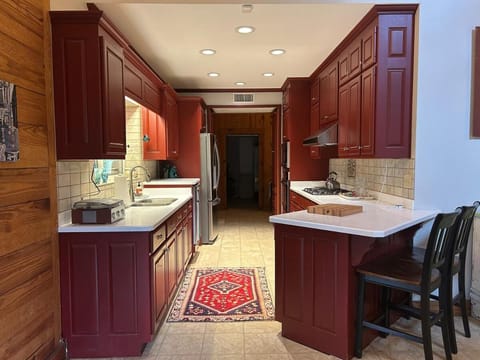 Dreamy 3BR Pondside Home with Nature Trails House in Georgia