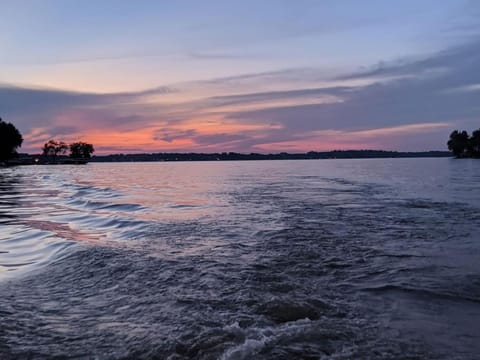 The Blue Sapphire 3BR 3BA Luxury Lakefront Home on Mineola Bay Stunning Views on Chain O Lakes House in Fox Lake