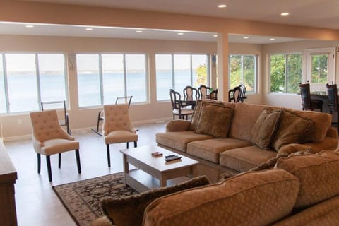 Lakeside Landing Dock Fire Pit and Boat Rental House in Fayette