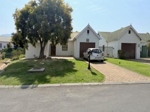Rose Garden, a Self-catering cottage Apartment in Western Cape