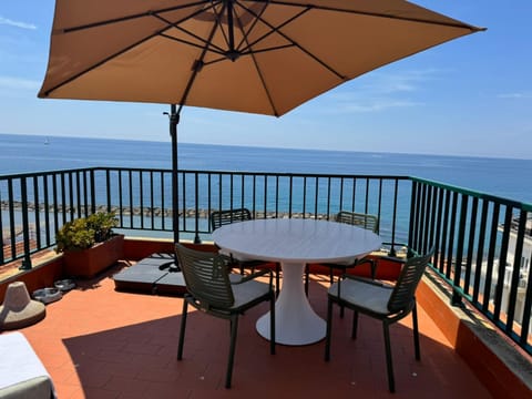 View (from property/room), Balcony/Terrace, Sea view