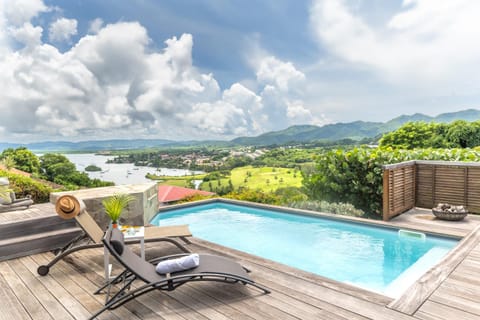 Day, Natural landscape, Mountain view, Pool view, Swimming pool, sunbed