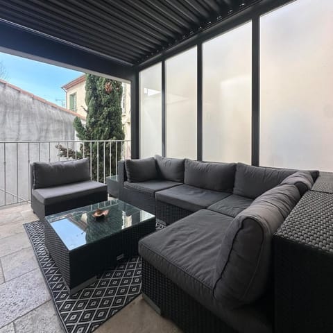 Patio, Balcony/Terrace, Seating area
