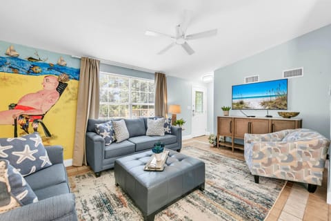 Gone to the Beach cozy small home located near beach House in Seagrove Beach