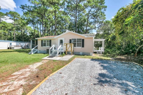 Gone to the Beach cozy small home located near beach House in Seagrove Beach