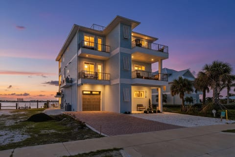 319 Bay & Beach Blessings- Pool Home with Water views! home House in Estero Island
