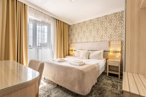 Bed, Coffee/tea facilities, Balcony/Terrace, Photo of the whole room, Bedroom, towels