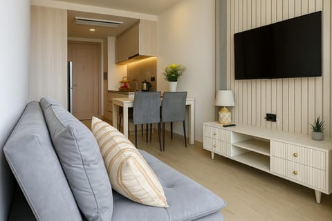 TV and multimedia, Seating area