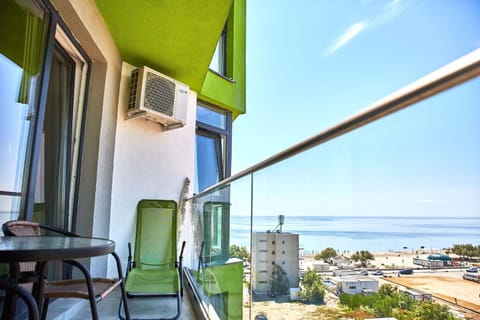 Day, Natural landscape, View (from property/room), Balcony/Terrace, Seating area, Dining area, Sea view