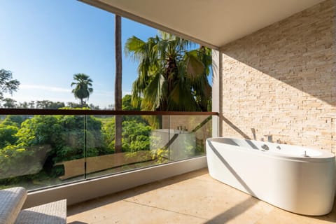 Hot Tub, View (from property/room), Garden view