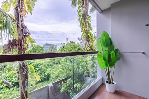Day, Garden, View (from property/room), Garden view