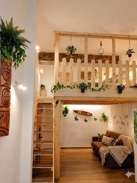 Seating area, Bedroom