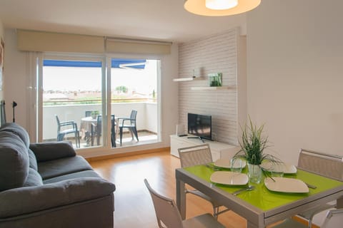 TV and multimedia, Living room, Dining area
