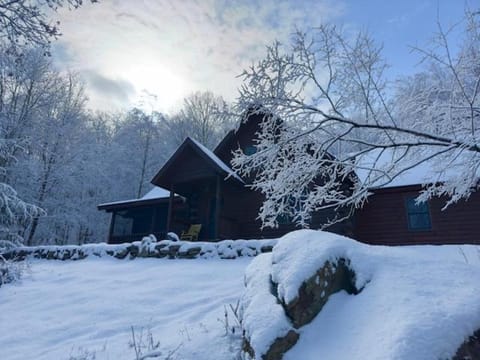 Perfect Vermont Battenkill Log Cabin Cabin in Arlington