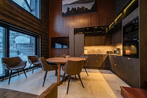 Living room, Dining area, heating, internet, kitchen
