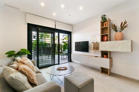 Communal lounge/ TV room, Living room
