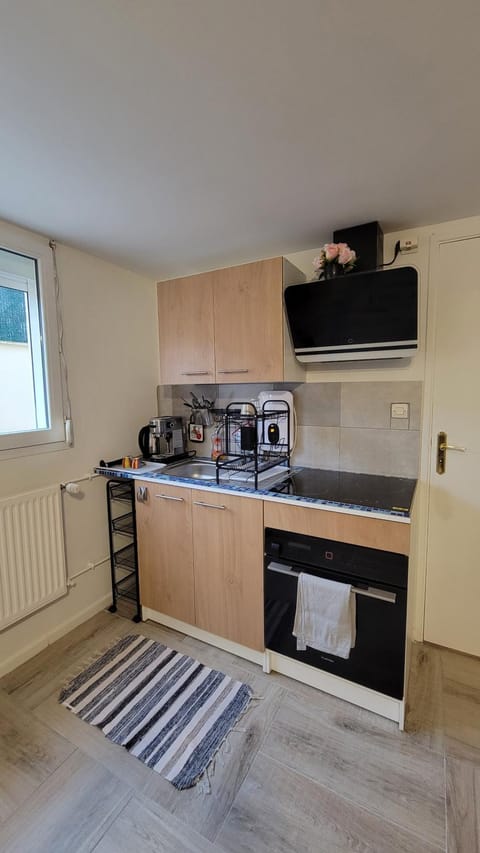 Studio indépendant tout équipé chez l'habitant Apartment in Centre-Val de Loire