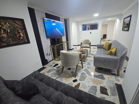 Communal lounge/ TV room