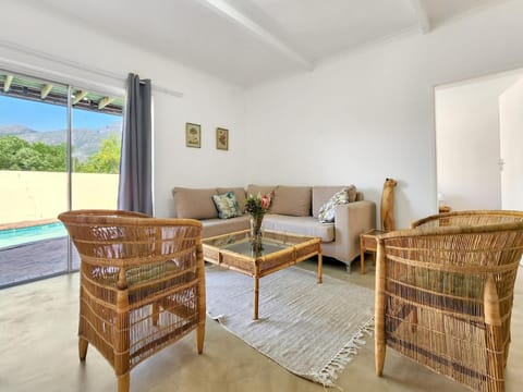 The Valley Escape - Pool & Outdoors Apartment in Cape Town