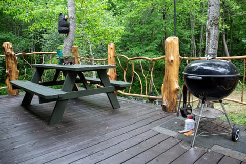 BBQ facilities, Balcony/Terrace, Seating area, Dining area