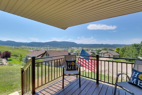 2 Mi to Downtown Sturgis Quiet Ranch Home with View House in Sturgis