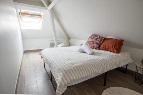 À Quelques pas de la gare Sartrouville T2 Apartment in Île-de-France