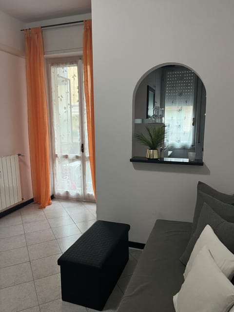 Communal lounge/ TV room, kitchen